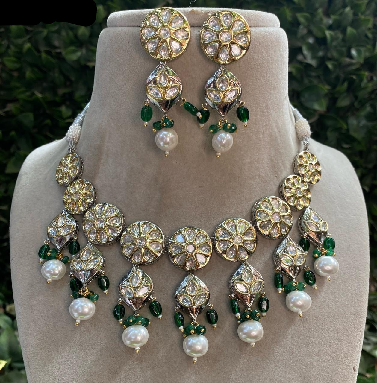 Floral Pattern necklace Set