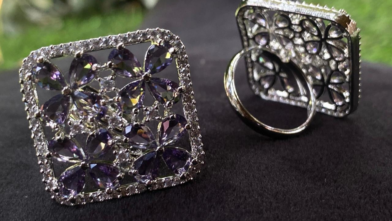 Adjustable Ring