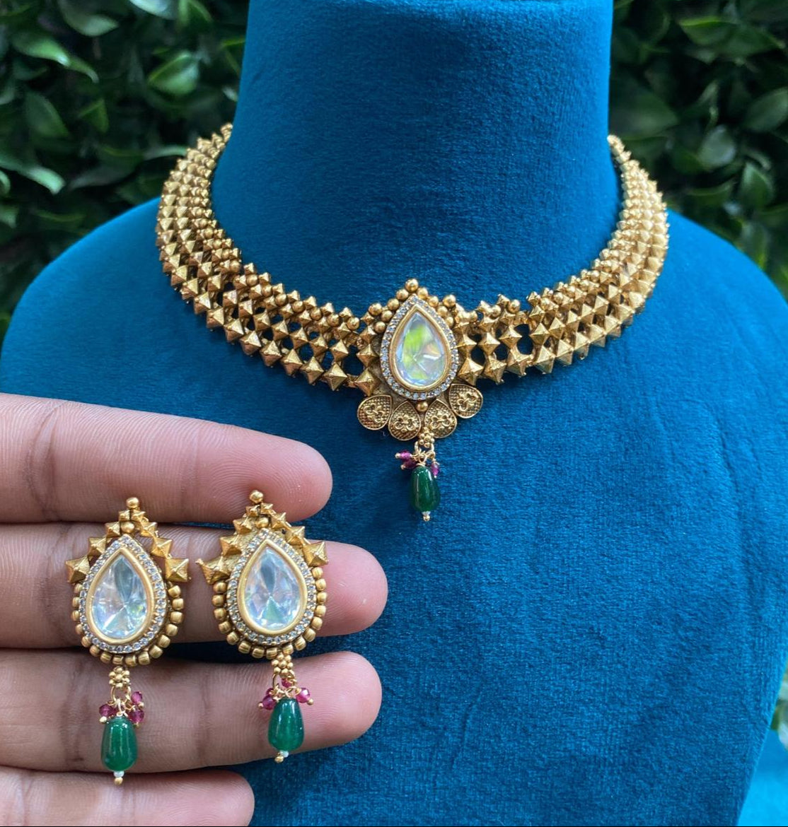 Necklace set