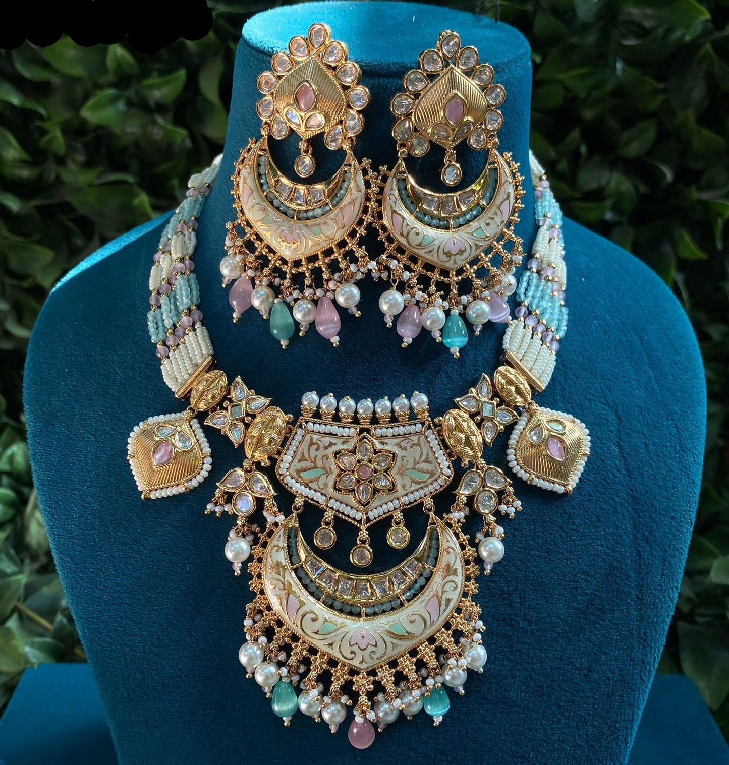 Necklace Set