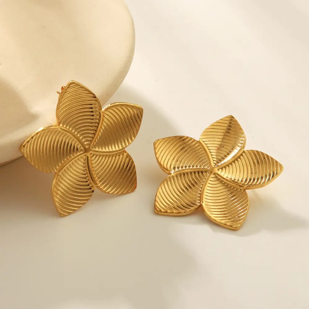 Flower Shape Earring