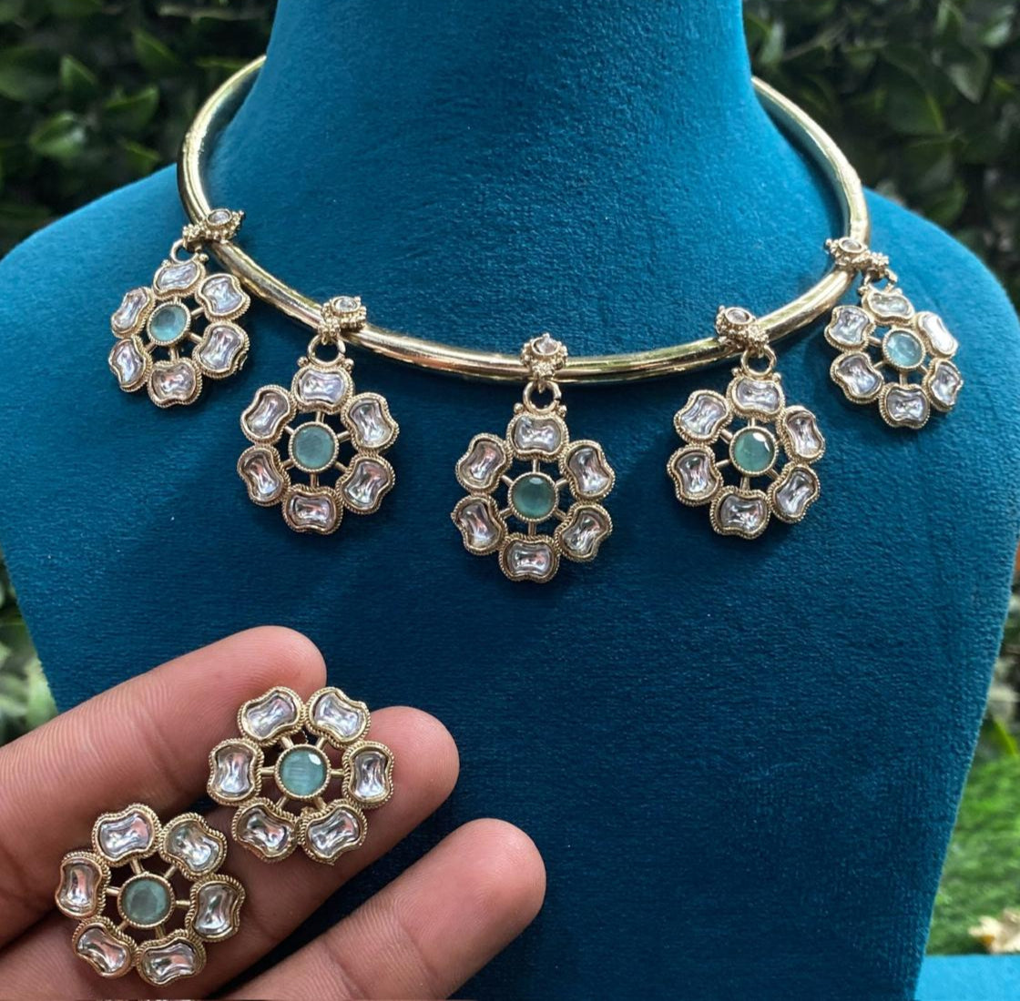 Mehendi Plating Hasli Set.