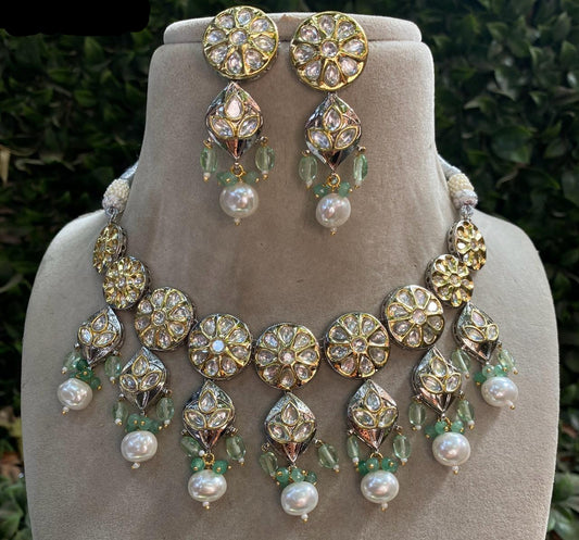 Floral Pattern necklace Set