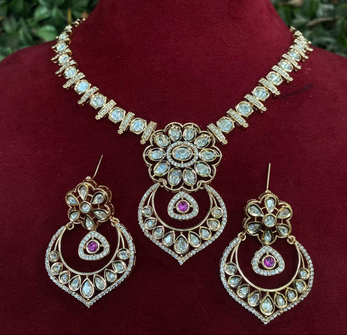 Necklace Set